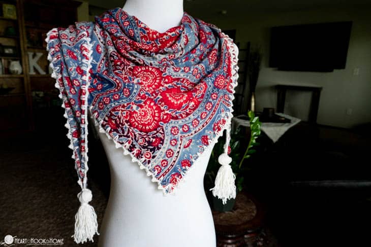 How to add crocheted edging to fabric