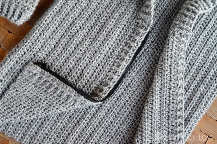 Adding a zipper to crochet