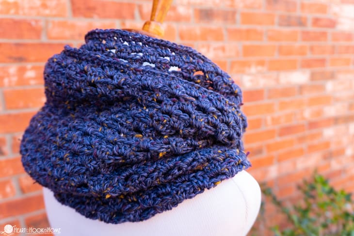 Betty's Infinity Scarf free granny stitch crochet pattern
