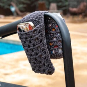 gray crochet camp chair cozy
