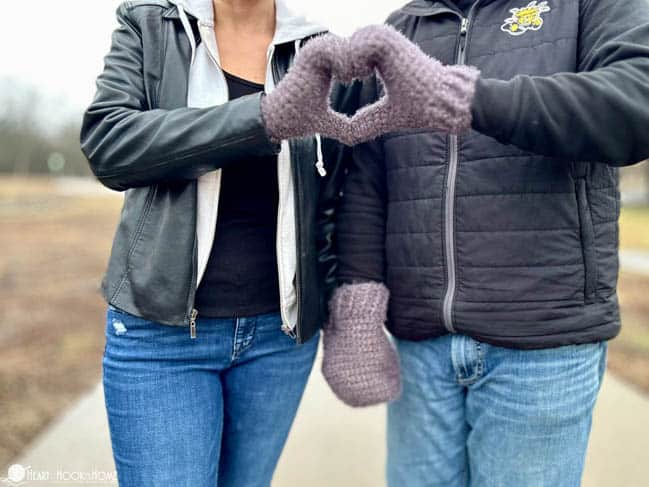 couples mittens free crochet pattern