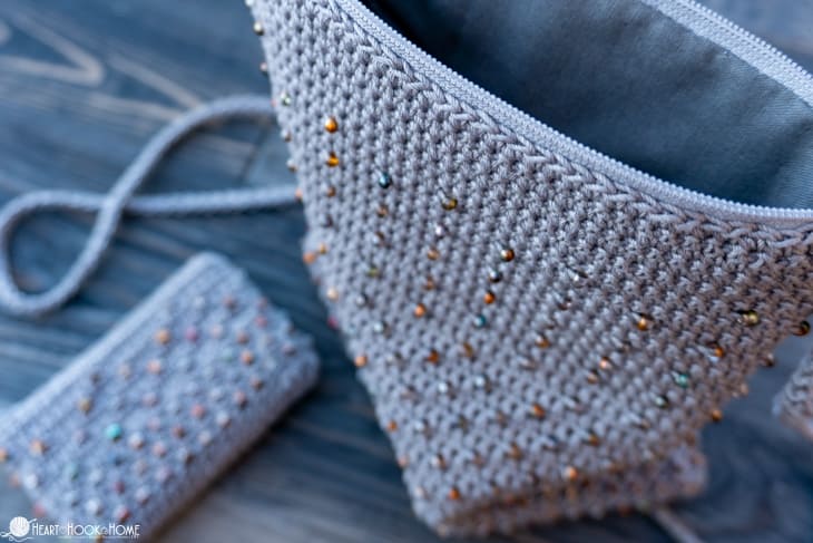 Cross body bead bag crochet pattern