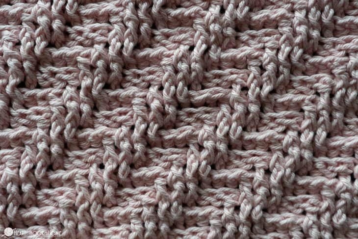 A sample of the Diagonal Stripes crochet stitch in a pink colorway.
