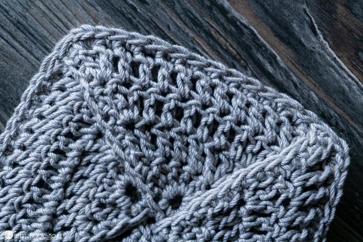 Silver example of the Personal Pouch crochet pattern. 