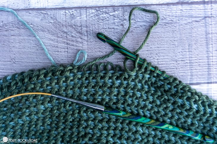 Example of how to fix a dropped stitch