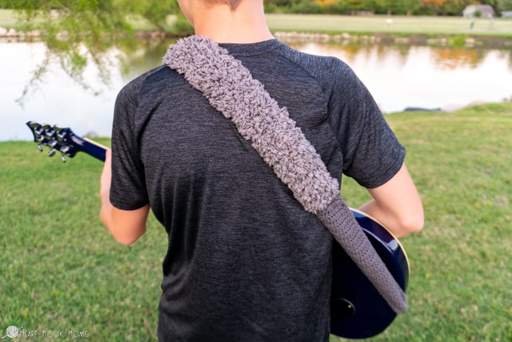 Guitar strap crochet pattern