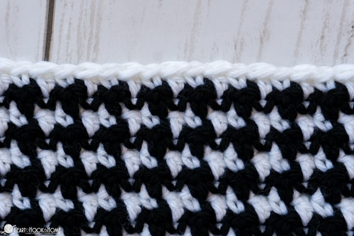 Up close of the Houndstooth crochet stitch done in a black and white colorway. 