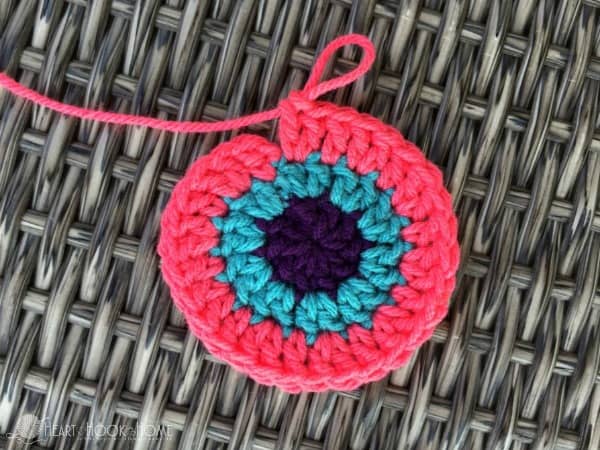 How to Make an Invisible Join in Crochet Part 1