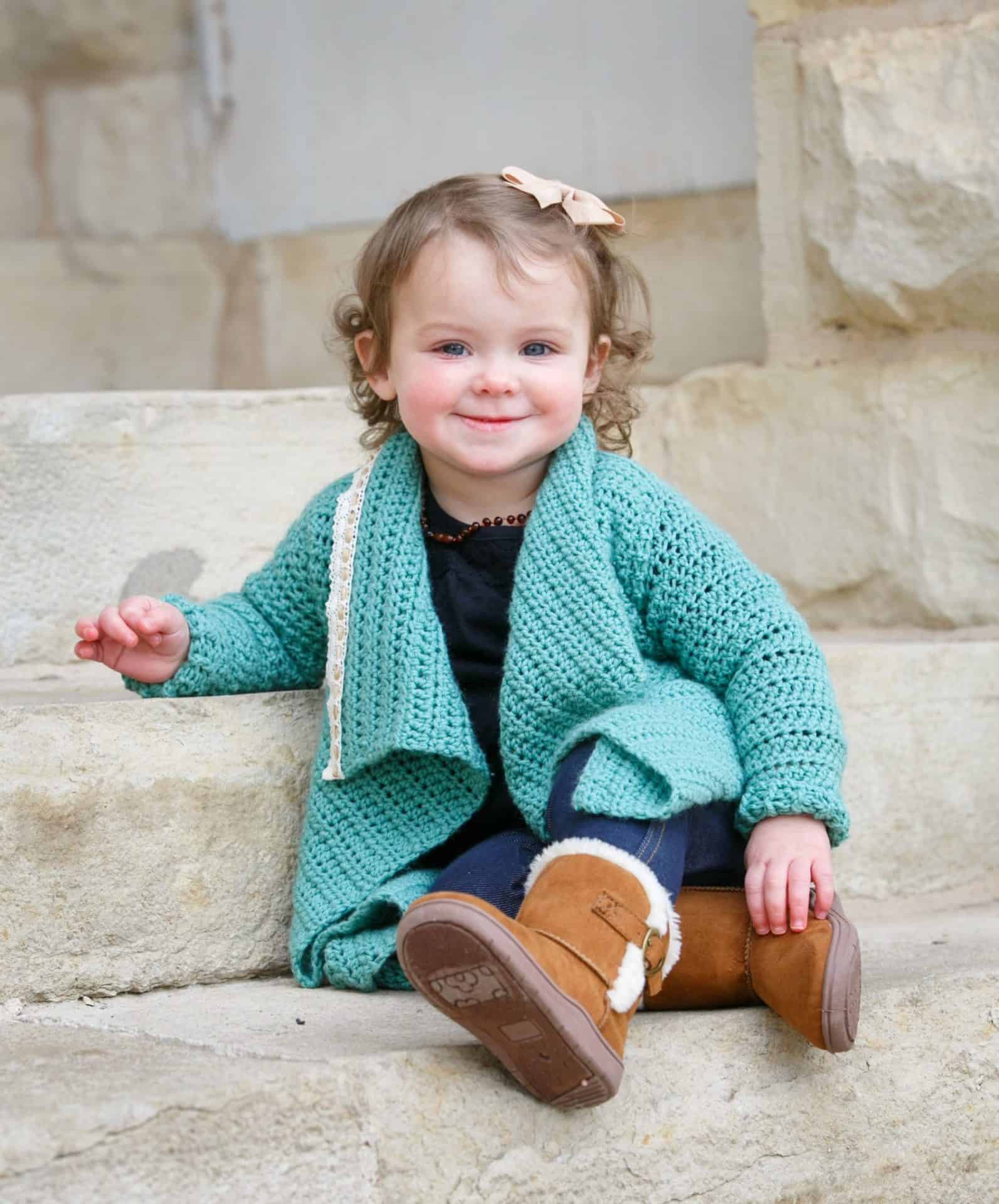 Adorable Blanket Cardigan crochet pattern for children, size 18 months