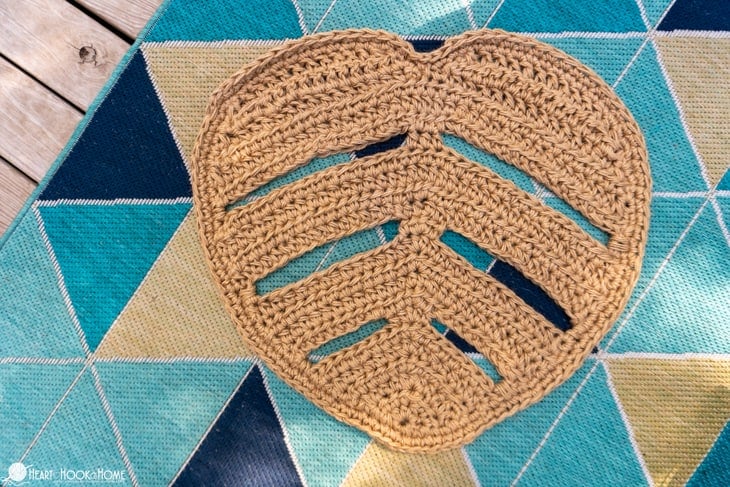 Monstera Leaf Rug crochet pattern