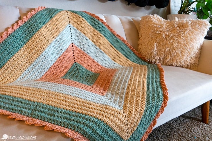 pique-a-boo baby blanket pattern