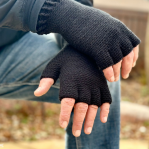 black crochet gloves with fingers